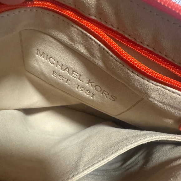 Michael Kors Neoprene and Patent Crossbody -EUC - Picture 4 of 7